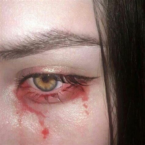 Pin By Mivivog🧸 On Aes Crying Girl Grunge Aesthetic Beautiful Eyes