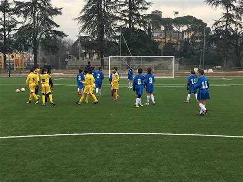 I Bambini Della Scuola Calcio Inaugurano La Nuova Via Olimpia Comune