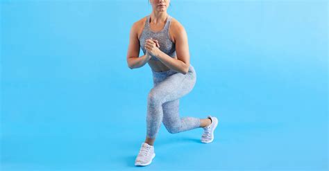 How to do a Curtsy Lunge | ClassPass