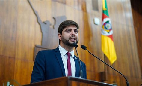 Felipe Camozzato Tem 9 1 Dos Votos Em Porto Alegre