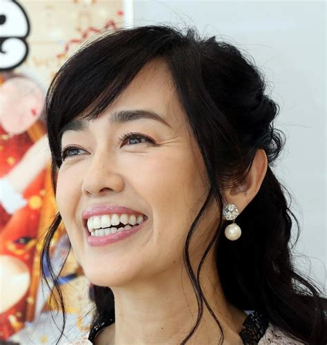 早見優、55歳のミニスカ衣装に松本伊代とのツーショット、フォロワー「脚が綺麗」「美魔女ですね」：中日スポーツ・東京中日スポーツ