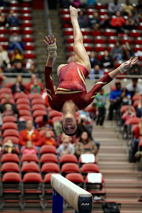 Female Hamstrings And Thighs Gymnastics Girls Female Athletes