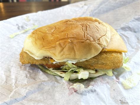 Arby's King's Hawaiian Fish Deluxe Sandwich Review | Wichita By E.B.