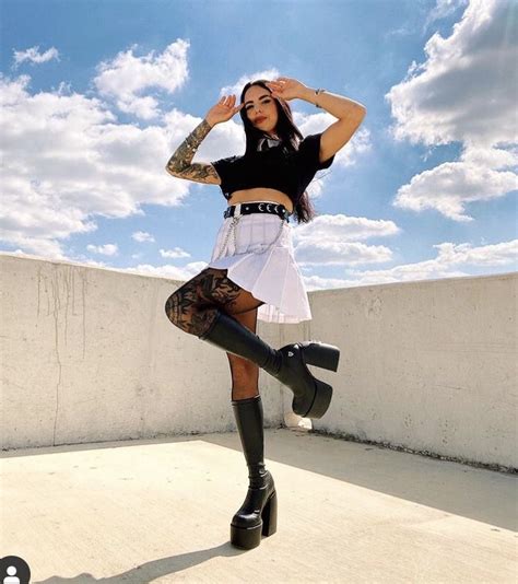 Ideas De Naked Wolfe Boots Ropa Moda De Ropa Outfits