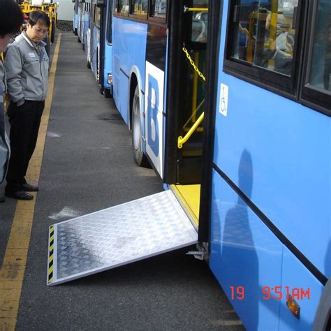 Ewr L1 Wheelchair Ramp For Low Floor Bus Loading 350kg Wheelchair Ramp And Loading Ramp