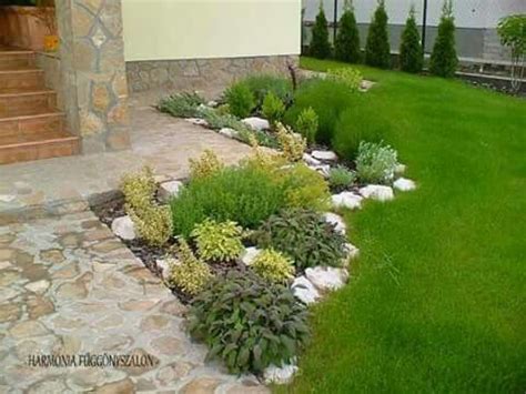 Pin on Сад.Хвойнї композиції | Back garden design, Garden design ...