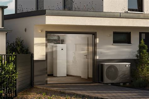 Une Nouvelle Pompe à Chaleur Aireau à Très Faible Prg Installation Et Construction