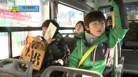 HOT 아빠 어디가 준준브라더스 사진 찍기 삼매경에 빠져 그만 짜장면을 깜빡 잊어 멘붕 YouTube