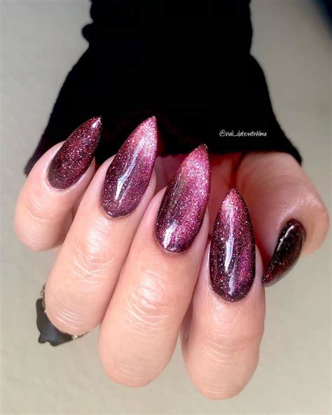 35 Cat Eye Nails The Hottest Nail Trend Right Now