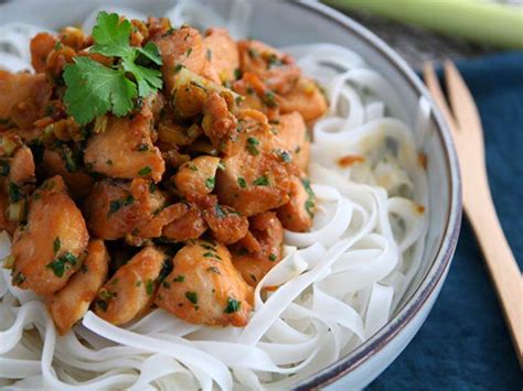 Poulet Au Gingembre Et à La Citronnelle Recette Ptitchef