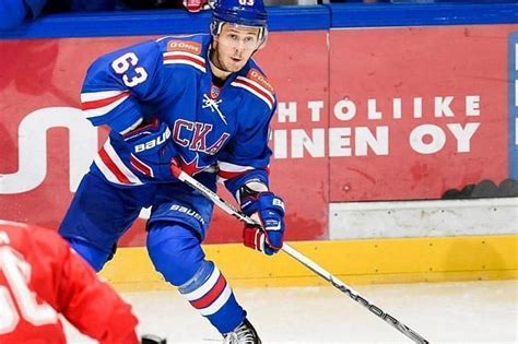 evgenii dadonov news biography nhl records stats facts