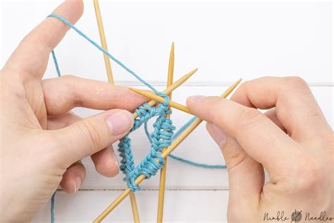 How To Knit In The Round On Double Pointed Needles For Beginners Video