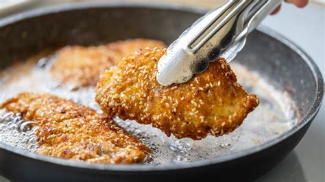 Can You Safely Fry Chicken In An Aluminum Pan