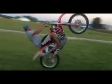 DIRT BIKE WHEELIE FAIL! - YouTube