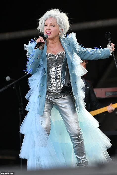 Glastonbury Fans Say Cyndi Lauper Was Really Let Down As Singer