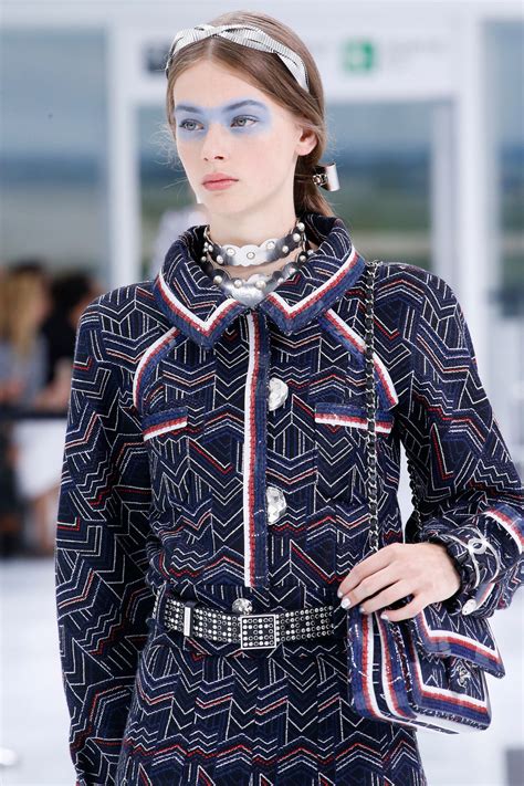 Chanel | Блогер alfa-omega на сайте SPLETNIK.RU 6 октября 2015 | СПЛЕТНИК