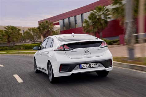 Større batteri Her er Hyundai Ioniq electric facelift Bil og