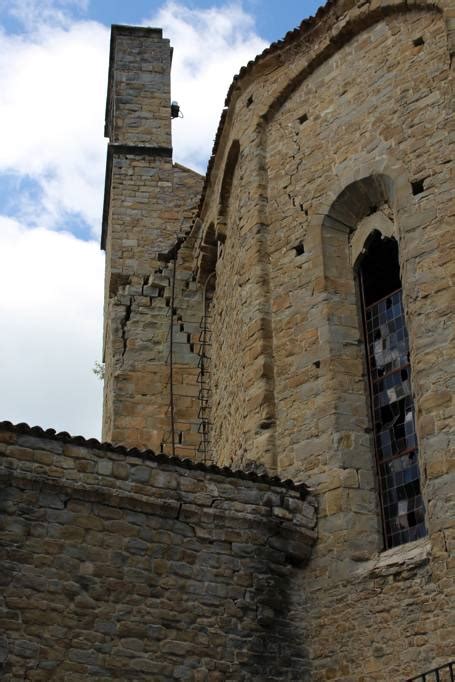 Terremoto Ad Amatrice La Basilica Il Campanile E I Danni Al