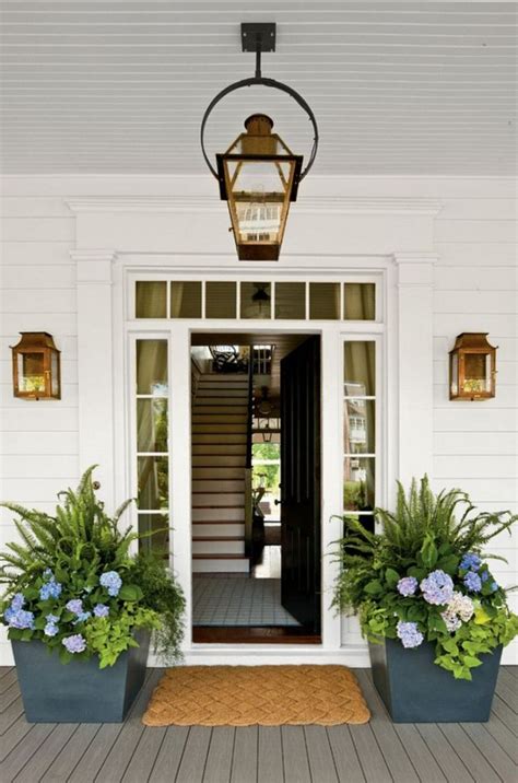 Front Door Planters Ideas Decoomo