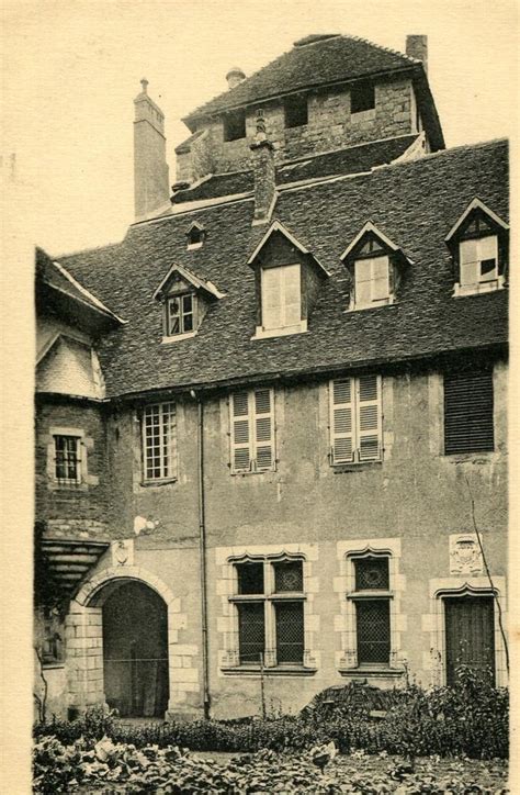 Autun AUTUN ANCIEN EVECHE Carte Postale Ancienne Et Vue D Hier Et