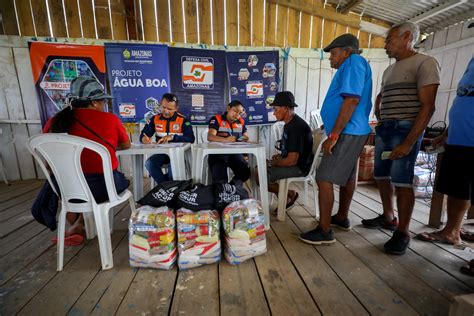 Seca no AM municípios já receberam 1 000 toneladas de ajuda