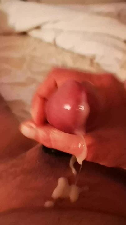 Quick Stroking And Cum Gay Amateur Amateur Porn Xhamster