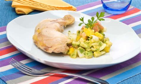 Pollo Al Vapor Con Pico De Gallo