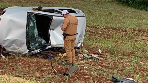 Casal Morre Em Capotamento Na Pr Na Comunidade Linha Rio Do Oeste