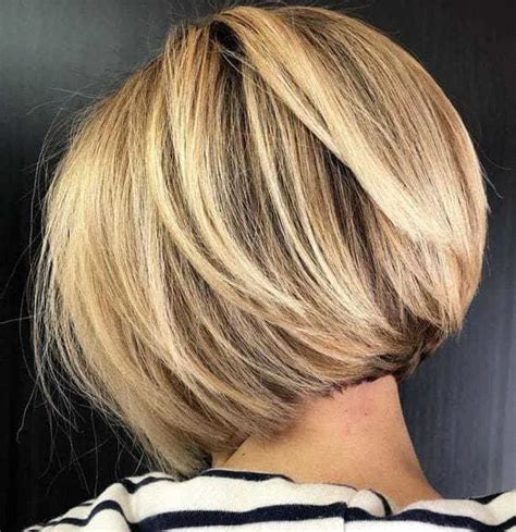 23 Alluring Layered Blonde Haircuts For Women [2024]