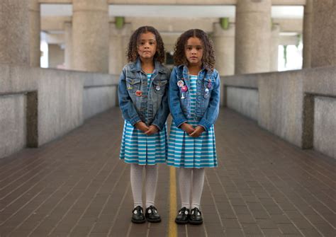 Photographer Captures Identical Twins Next To Each Other To Show How