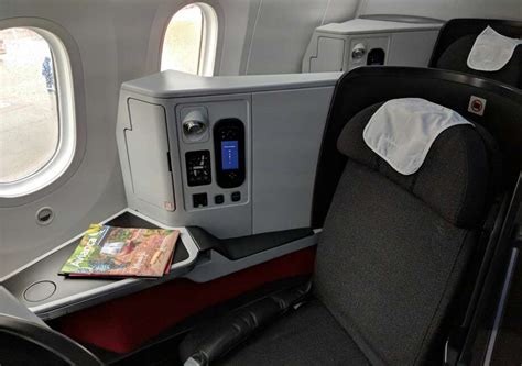 Review: A mixed bag in Avianca Business Class - Houston Chronicle