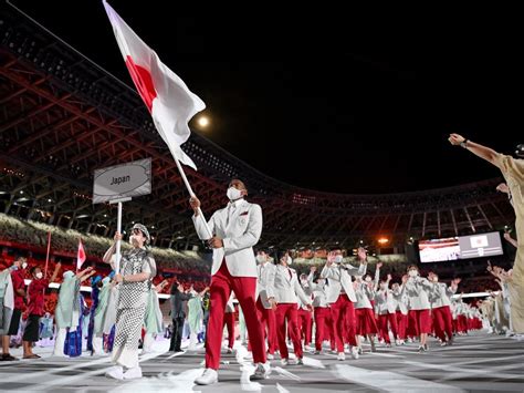 東京オリンピック開会式の選手入場行進で日本選手団の旗手を務めた八村塁、威風堂々の姿で大役を果たす バスケット・カウント Basket