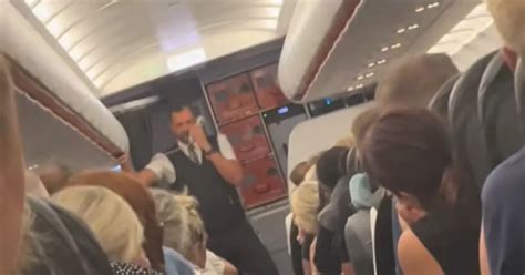 Edinburgh Easyjet Super Steward Reduces Passengers To Fits Of Giggles