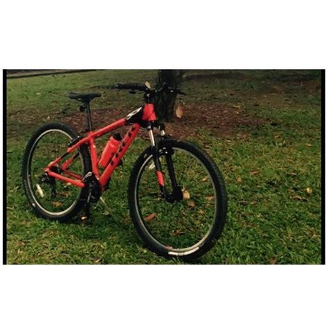 Trek Marlin 4 Mountain Bike MTB bicycle, Sports Equipment, Bicycles & Parts, Bicycles on Carousell