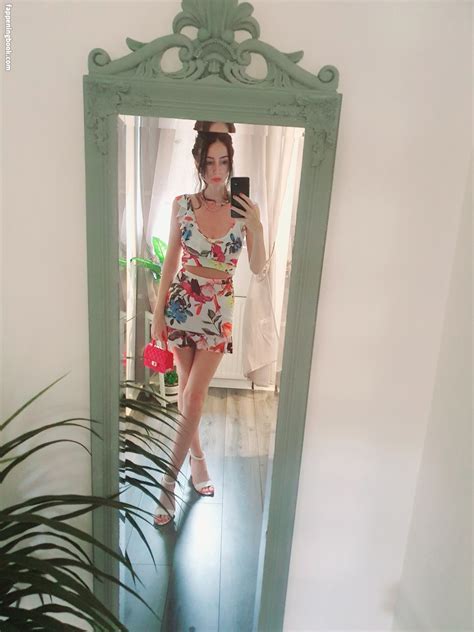 Summer Siempre Naughtymssummer Summer Siempre Nude OnlyFans Leaks Fappening FappeningBook