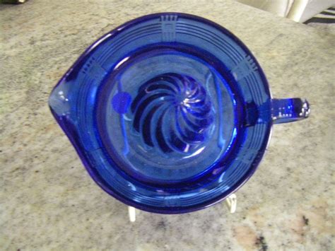 Vintage Hazel Atlas Cobalt Blue Depression Glass Criss Cross Reamer