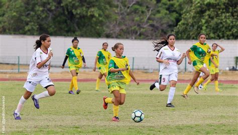 Obrigatoriedade De Times Femininos Abre Espa O Para Mulheres No Futebol