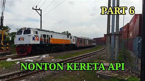 Nonton Kereta Api Part Di Perlintasan Kereta Api Jpl Jalan