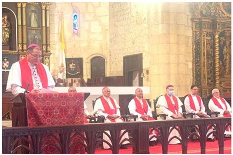 R Dominicana Iglesia católica da lectura al sermón de las Siete