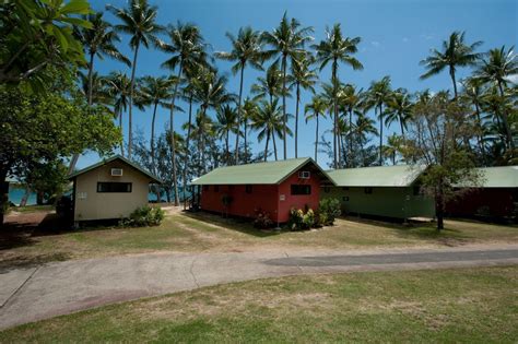 Ellis Beach Oceanfront Bungalows - Campground Ellis Beach, Queensland ...