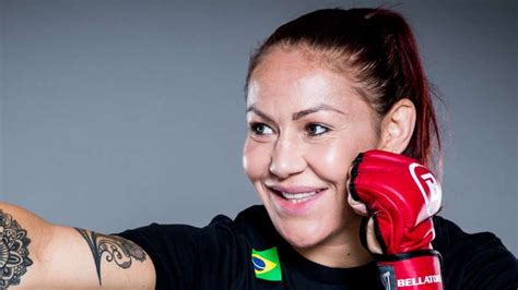 What time is the Cris Cyborg vs. Gabrielle Holloway fight tonight ...