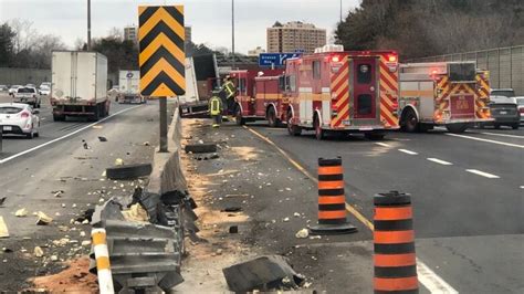 Highway 401 Westbound Collectors Reopen Near Yonge After Crash Cbc News