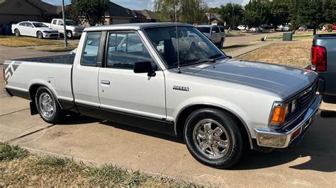 My 1985 Nissan 720 St Youtube