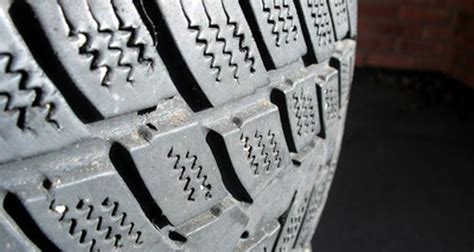 What Does Feathered Tires Mean