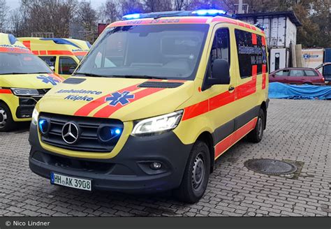 Einsatzfahrzeug Ambulance K Pke Ktw Ak Hh Ak Bos