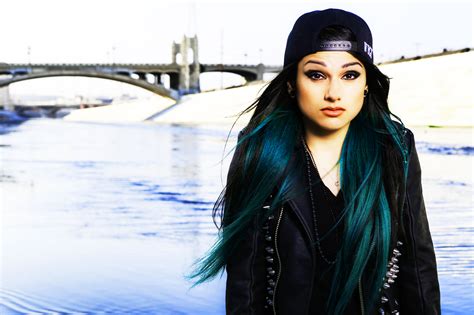 Atlantic Records Press Snow Tha Product