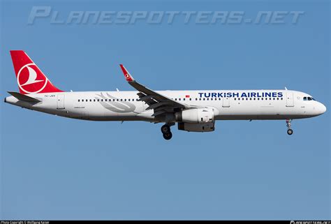 TC JSV Turkish Airlines Airbus A321 231 WL Photo By Wolfgang Kaiser