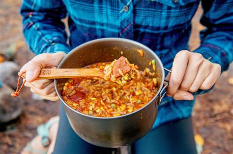 Hot Spicy And Thoroughly Filling This One Pot Homemade Backpacking Meal Is A Great Way To Warm