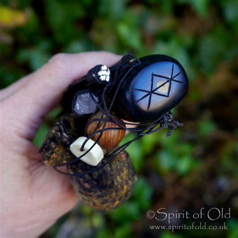 Fenland Raven Amulet Dam581 Spirit Of Old