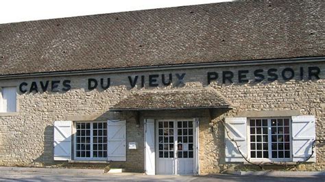 Les Caves Du Vieux Pressoir La Bourgogne